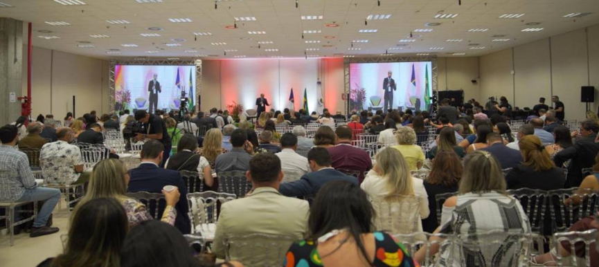 Você está visualizando atualmente REUNIÃO NACIONAL – Comitiva de deputados participa de conferência da Unale para discutir demandas de Roraima