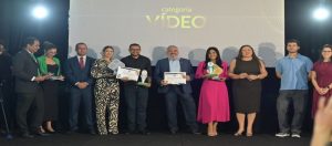 Leia mais sobre o artigo PRÊMIO DPE – Equipe da TV Assembleia recebe premiação por reportagem sobre violência contra a mulher