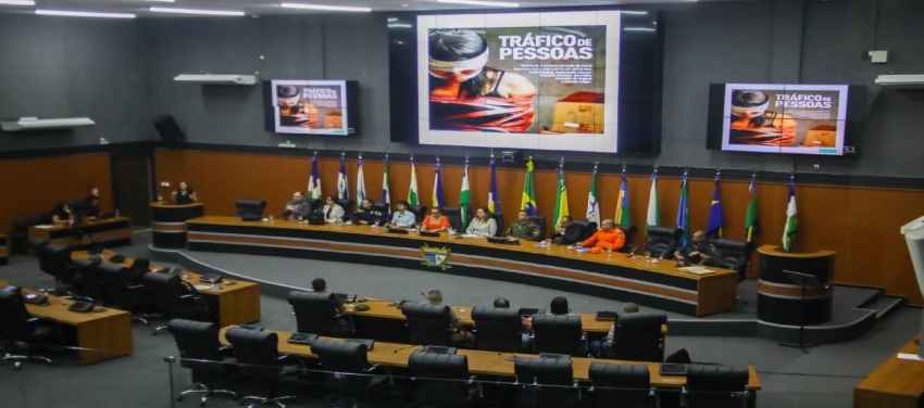 Você está visualizando atualmente REDE DE ENFRENTAMENTO | Palestras na Assembleia Legislativa de Roraima abordam tráfico de pessoas e crise migratória