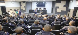 Leia mais sobre o artigo ALE-RR sedia aula do curso de formação de alunos guardas de Bonfim e Pacaraima