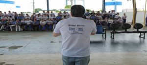 Leia mais sobre o artigo ‘EDUCAR É PREVENIR’ | ALE-RR promove roda de conversa sobre tráfico humano em colégio do bairro Pintolândia