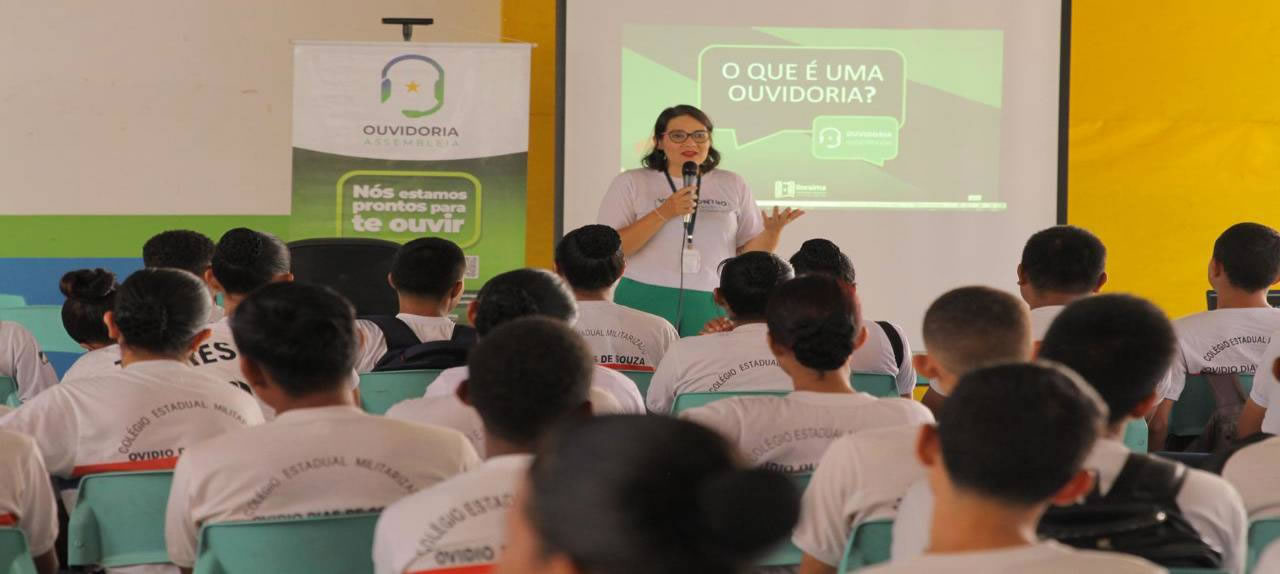 Você está visualizando atualmente Assembleia Legislativa orienta estudantes de Amajari sobre a importância da ouvidoria