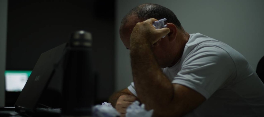 Leia mais sobre o artigo Lei estadual institui campanha permanente de conscientização sobre Síndrome de Burnout